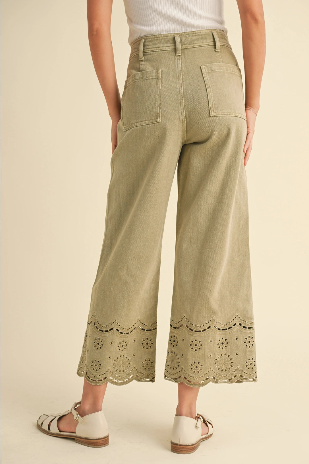 Gizelle Embroidered Pant