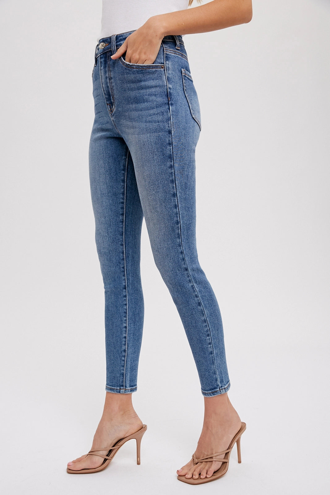 Mid-Rise Skinny Jean